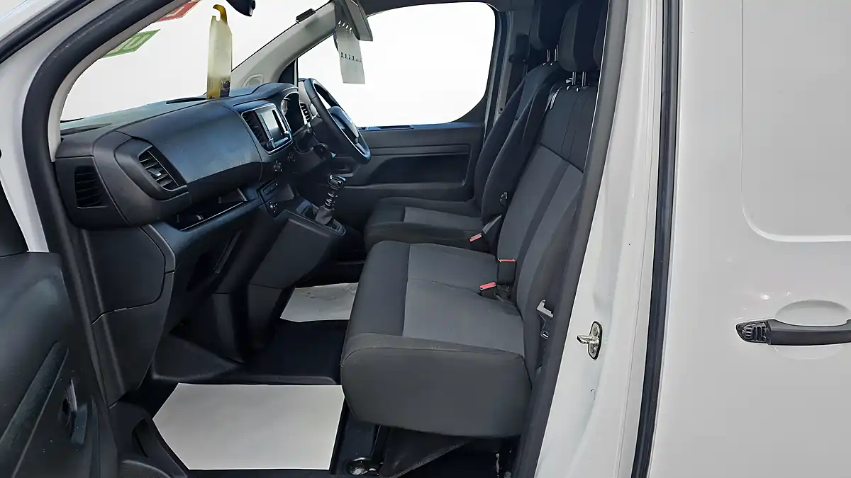 Used 2023 Vauxhall Vivaro 2900 Prime White - Interior and Exterior details 15