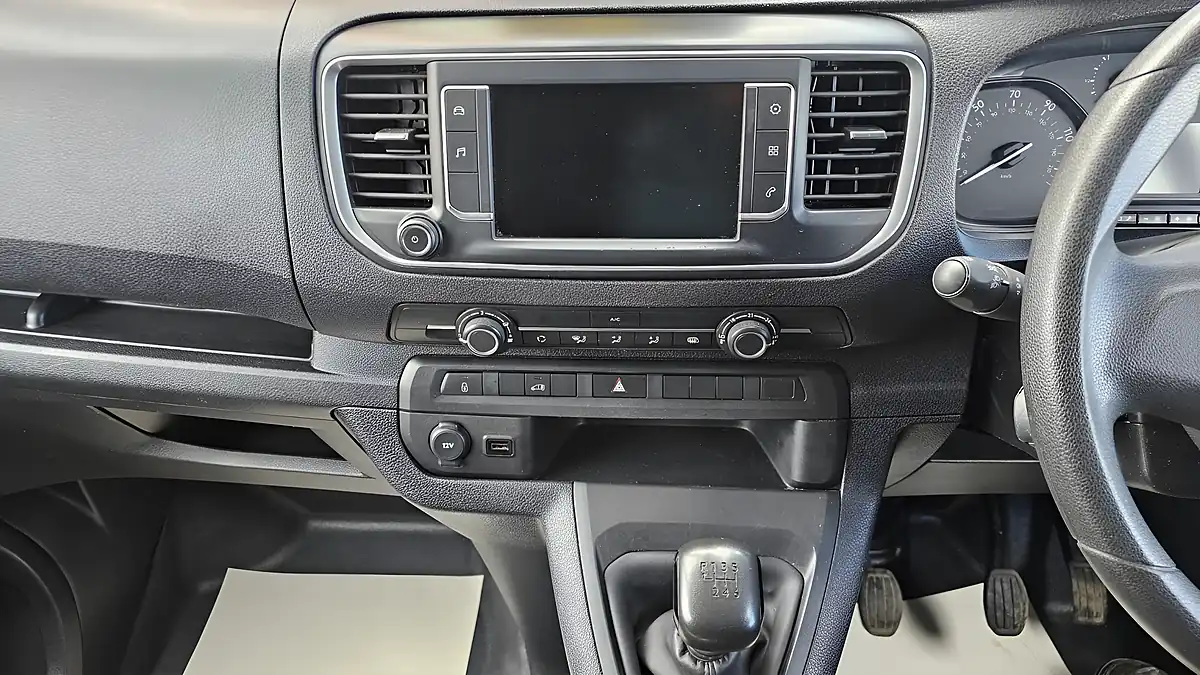 Used 2023 Vauxhall Vivaro 2900 Prime White - Interior and Exterior details 19