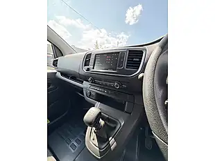 Used 2023 Vauxhall Vivaro 2900 Pro Kaolin White (brilliant) - Interior and Exterior details 11