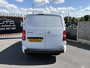 Used 2023 Vauxhall Vivaro 2900 Pro Kaolin White (brilliant) - Interior and Exterior details 18