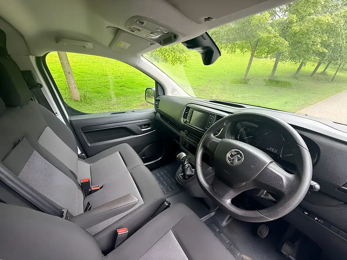 Used 2023 Vauxhall Vivaro 2900 Pro Panel Van White - Interior and Exterior details 15