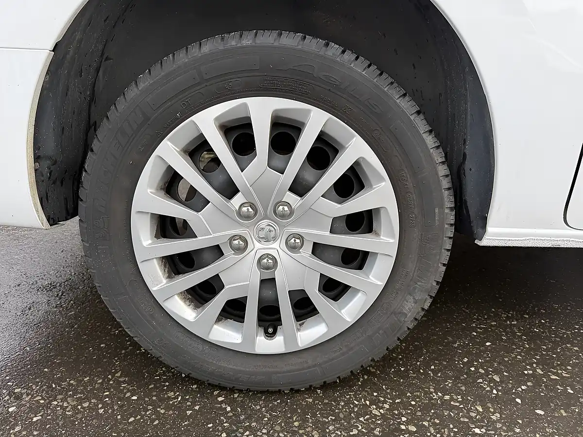 Used 2023 Vauxhall Vivaro 2900 Pro White - Interior and Exterior details 11