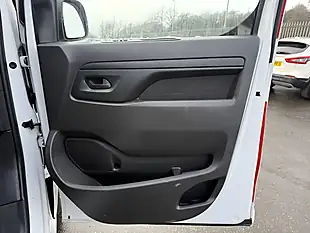 Used 2023 Vauxhall Vivaro 2900 Pro White - Interior and Exterior details 17