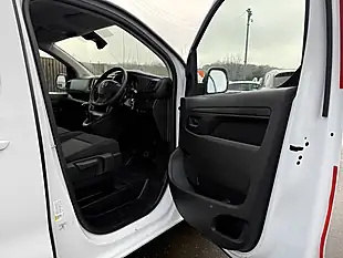 Used 2023 Vauxhall Vivaro 2900 Pro White - Interior and Exterior details 19