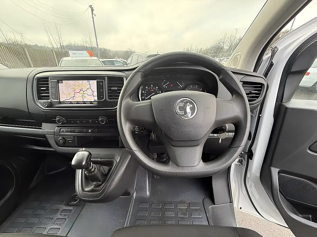 Used 2023 Vauxhall Vivaro 2900 Pro White - Interior and Exterior details 20