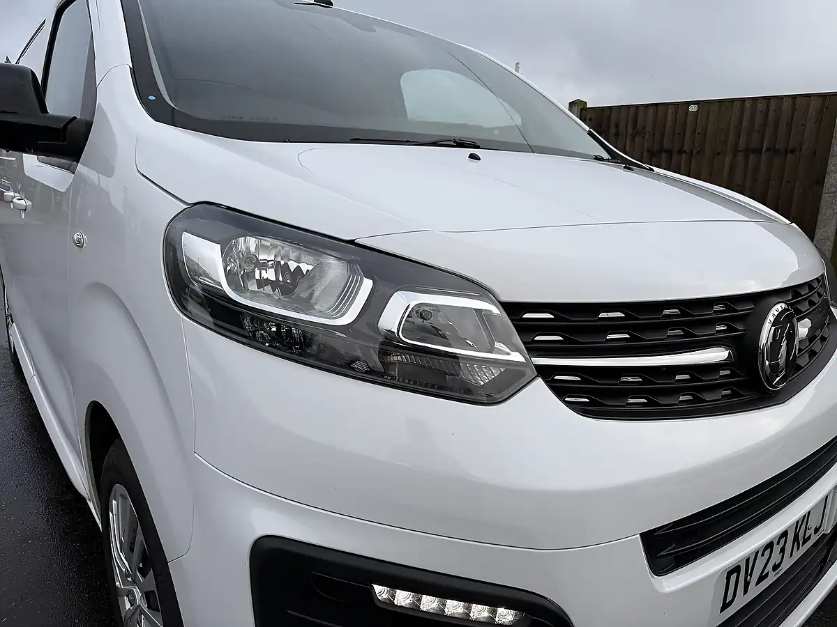 Used 2023 Vauxhall Vivaro 2900 Pro White - Interior and Exterior details 4