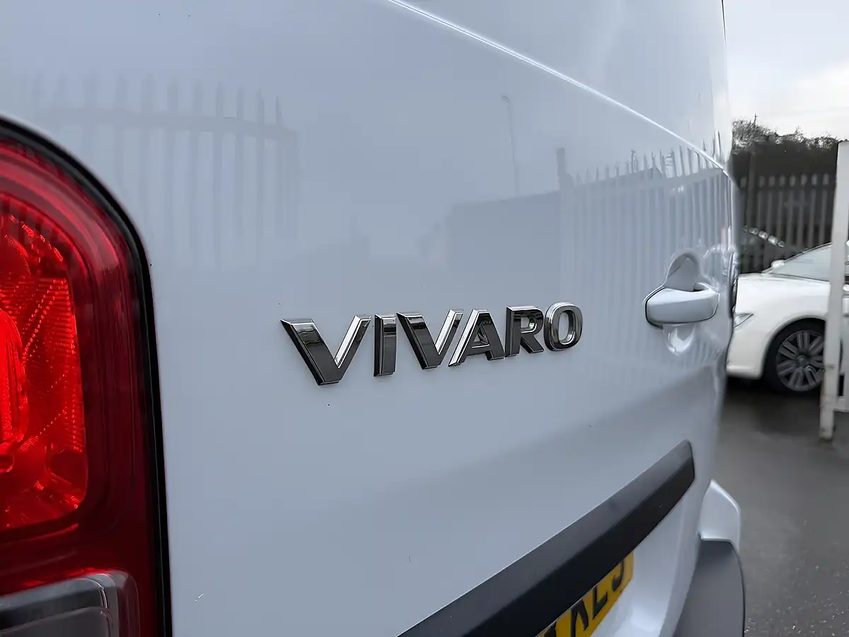 Used 2023 Vauxhall Vivaro 2900 Pro White - Interior and Exterior details 8