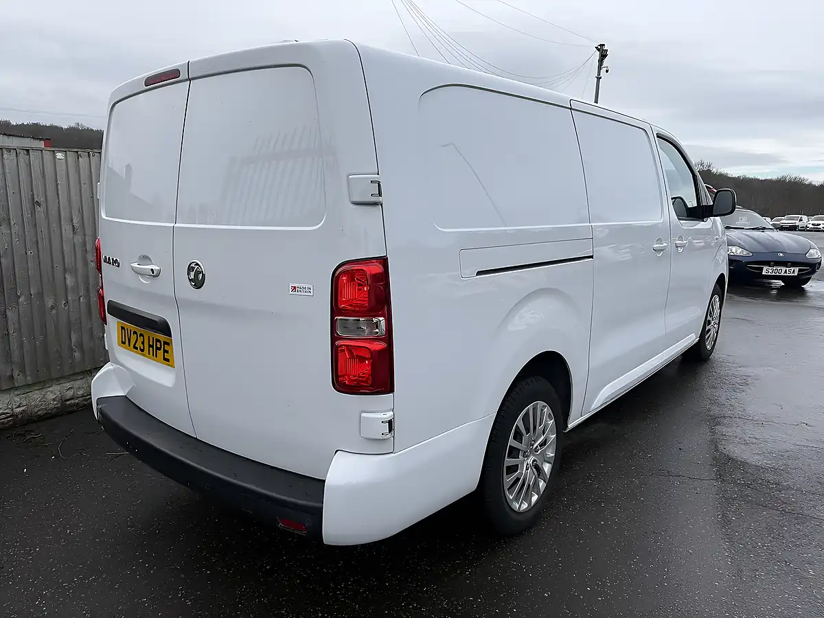 Used 2023 Vauxhall Vivaro 2900 Pro White - Interior and Exterior details 9