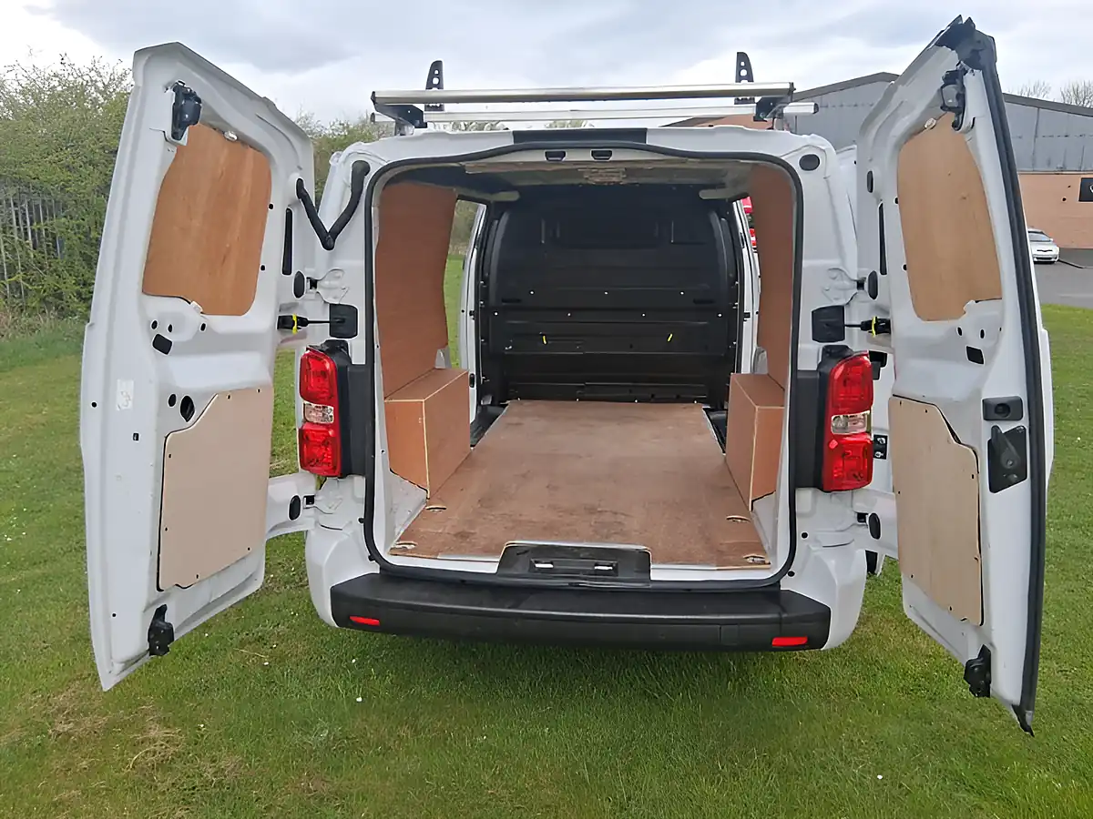 Used 2023 Vauxhall Vivaro 2900 Pro White - Interior and Exterior details 10