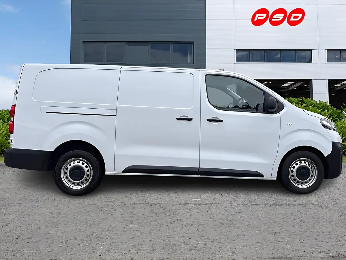 Used 2023 Vauxhall Vivaro 3100 Prime Kaolin White - Interior and Exterior details 9