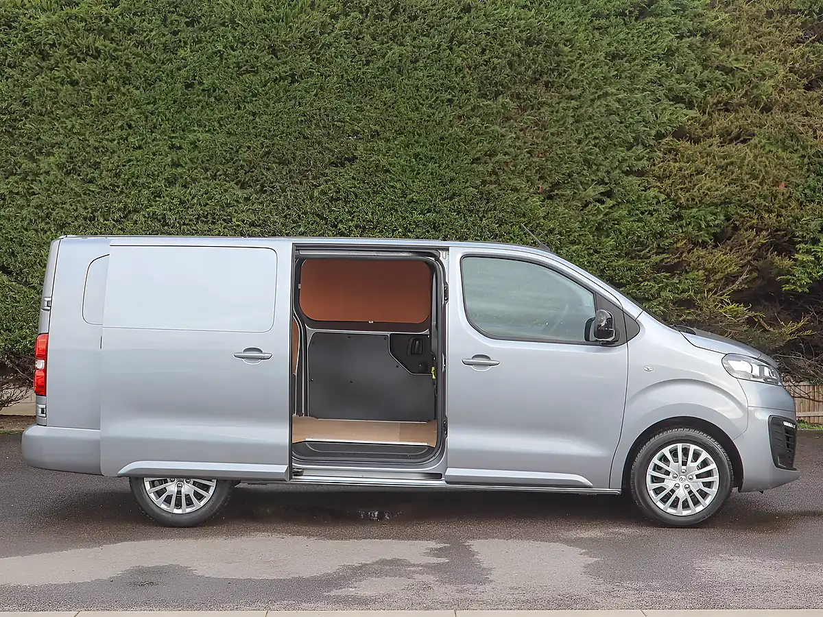 Used 2023 Vauxhall Vivaro 3100 Pro L2 Long Panel Grey - Interior and Exterior details 6