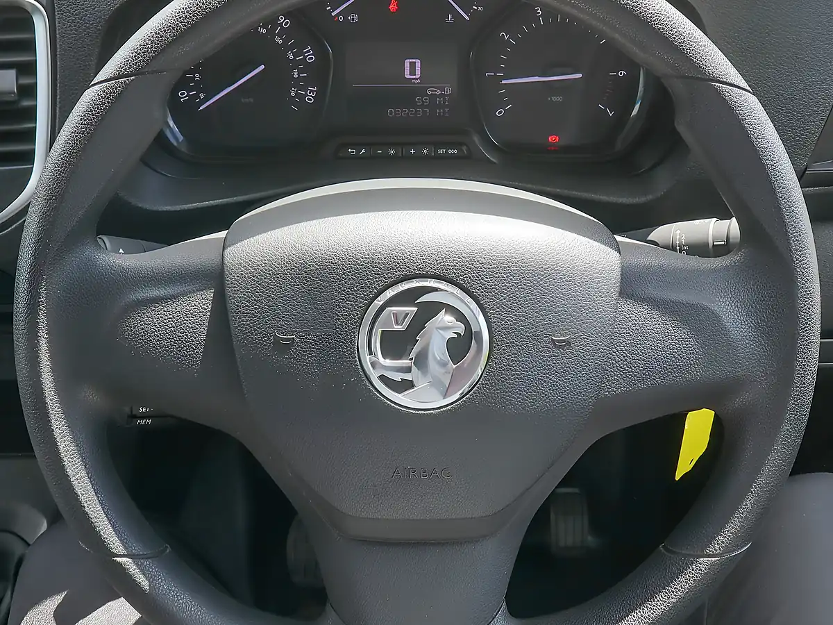Used 2023 Vauxhall Vivaro 3100 Pro White - Interior and Exterior details 17