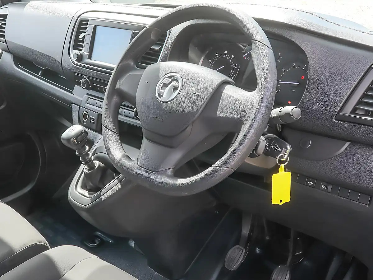 Used 2023 Vauxhall Vivaro 3100 Pro White - Interior and Exterior details 19