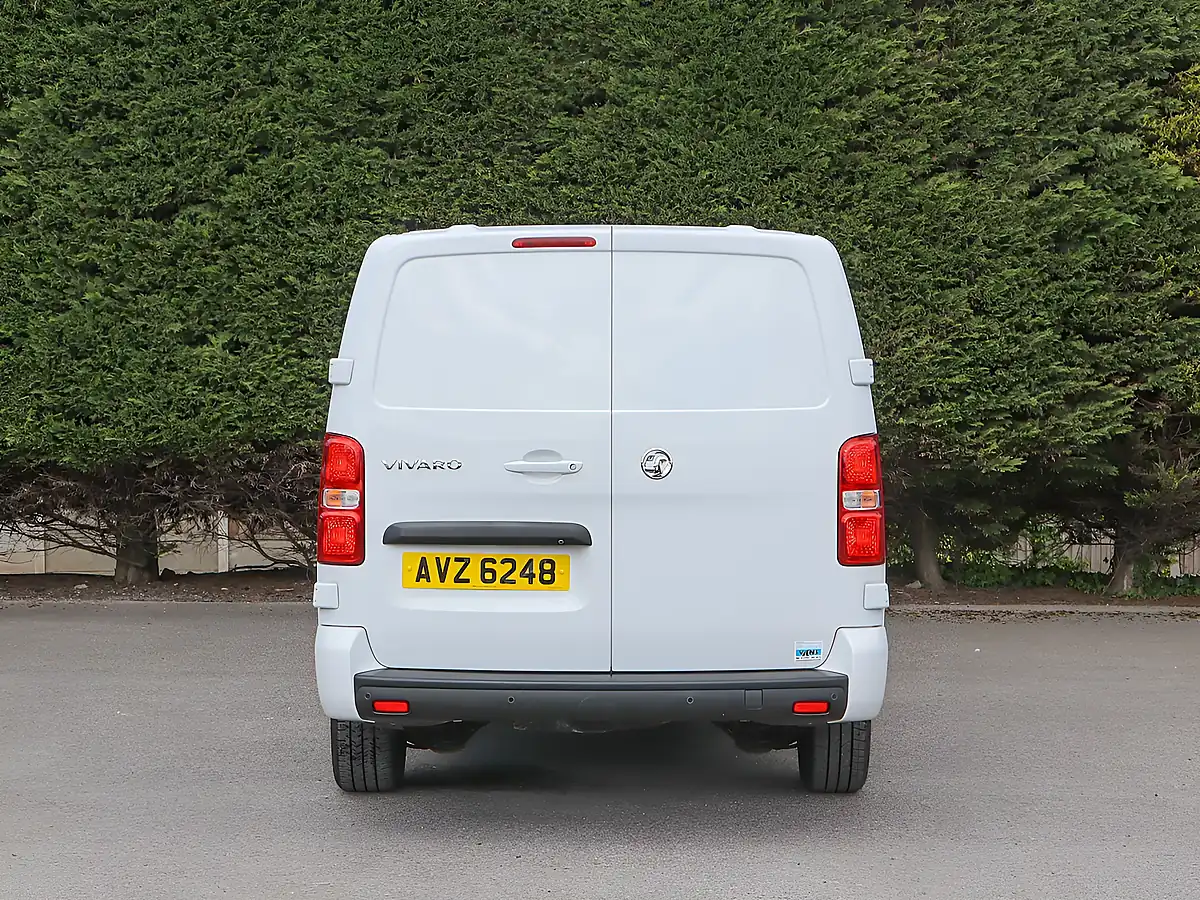 Used 2023 Vauxhall Vivaro 3100 Pro White - Interior and Exterior details 9