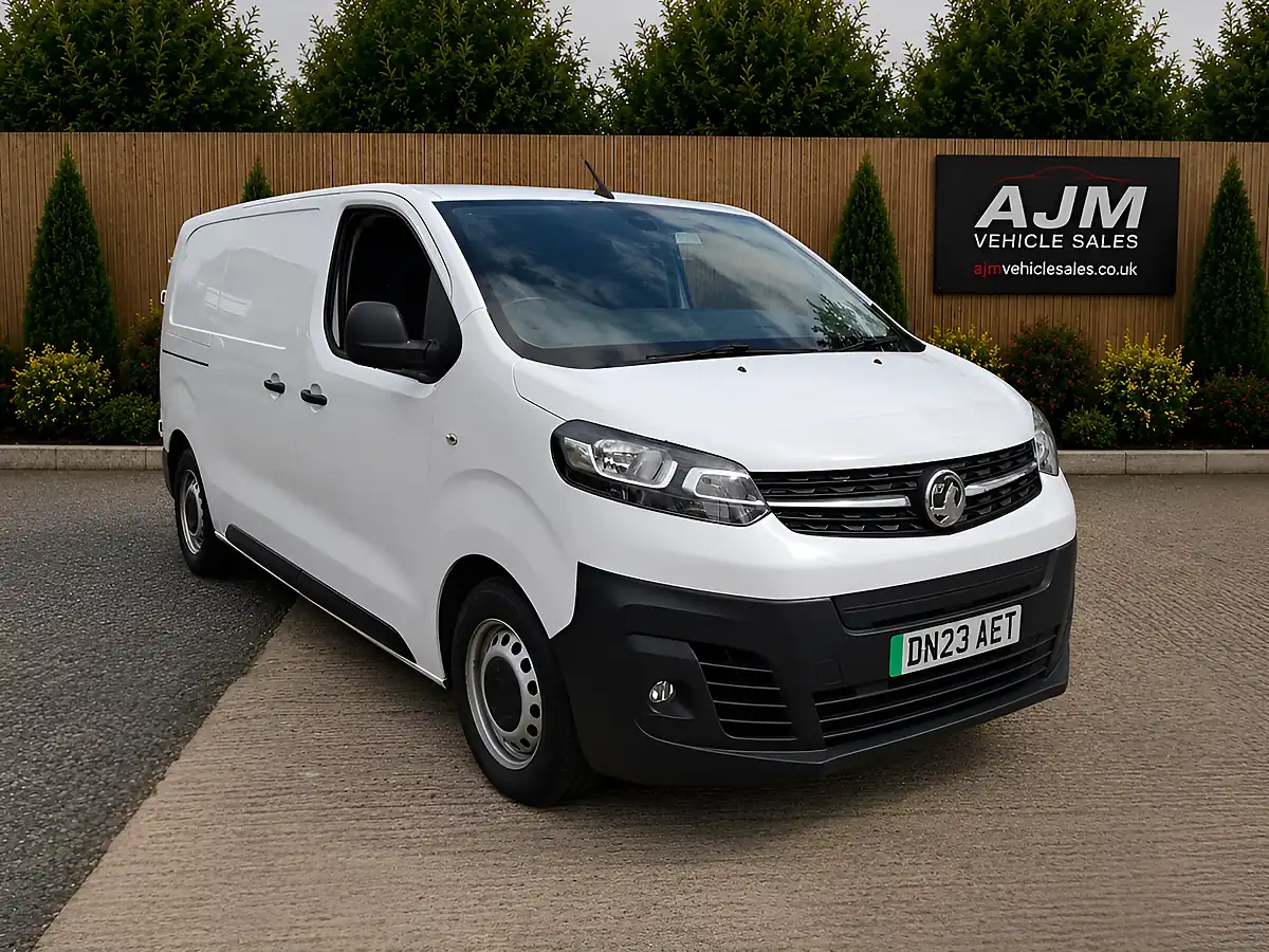 Used 2023 Vauxhall Vivaro Dynamic White - Interior and Exterior details 2