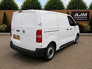 Used 2023 Vauxhall Vivaro Dynamic White - Interior and Exterior details 8