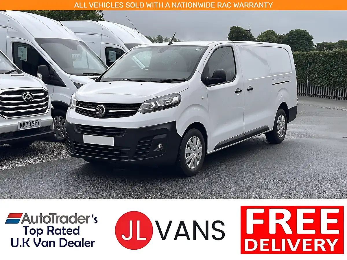 Used 2023 Vauxhall Vivaro Dynamic White - Front View