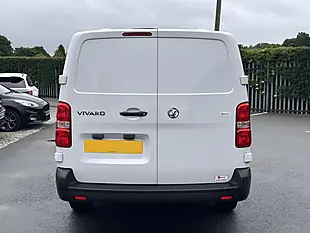 Used 2023 Vauxhall Vivaro Dynamic White - Interior and Exterior details 13