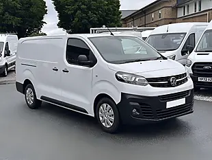 Used 2023 Vauxhall Vivaro Dynamic White - Interior and Exterior details 6