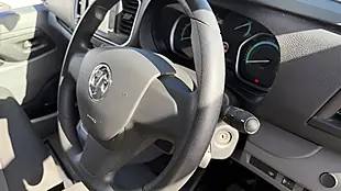 Used 2023 Vauxhall Vivaro Dynamic White - Interior and Exterior details 10