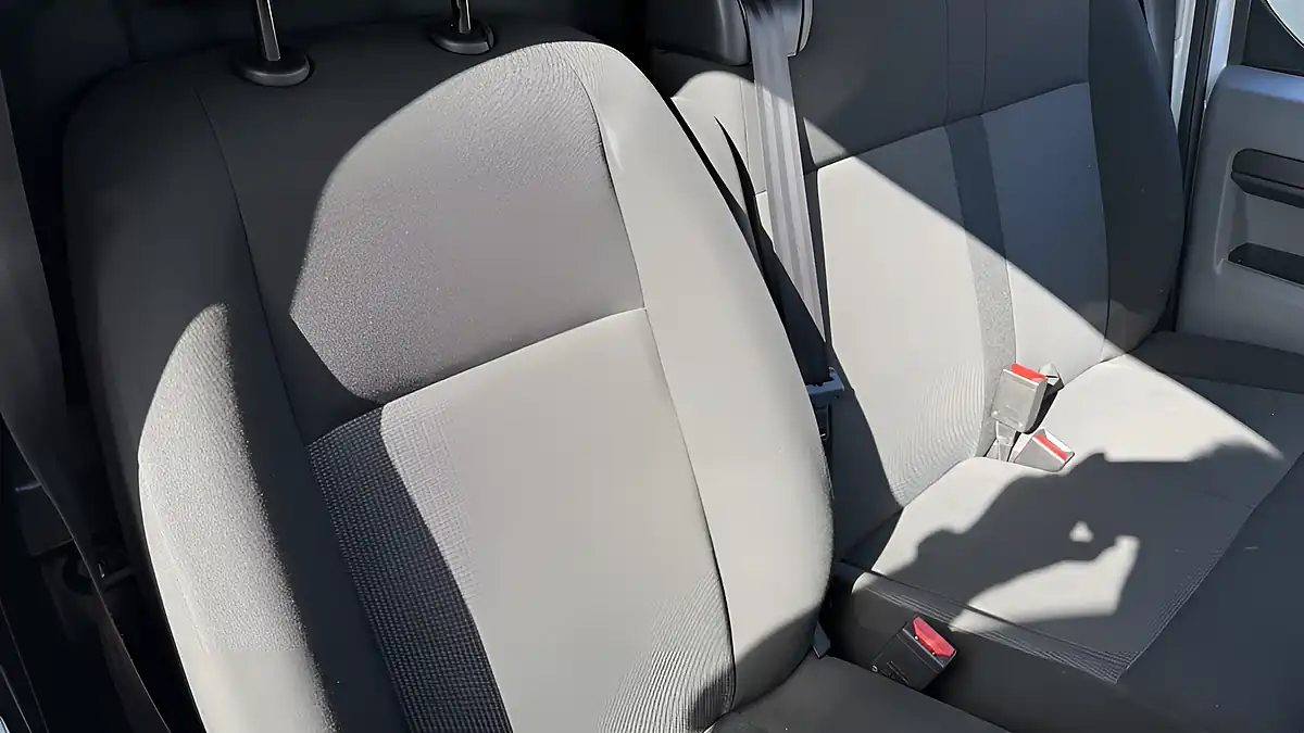 Used 2023 Vauxhall Vivaro Dynamic White - Interior and Exterior details 11