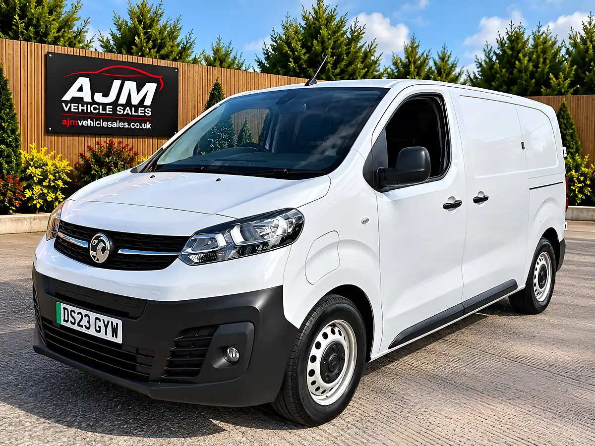 Used 2023 Vauxhall Vivaro Dynamic White - Interior and Exterior details 4