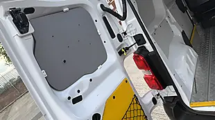 Used 2023 Vauxhall Vivaro Dynamic White - Interior and Exterior details 17