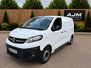 Used 2023 Vauxhall Vivaro Dynamic White - Interior and Exterior details 4