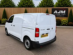 Used 2023 Vauxhall Vivaro Dynamic White - Interior and Exterior details 6