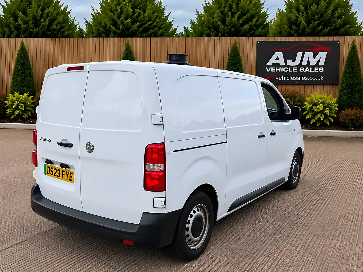 Used 2023 Vauxhall Vivaro Dynamic White - Interior and Exterior details 8