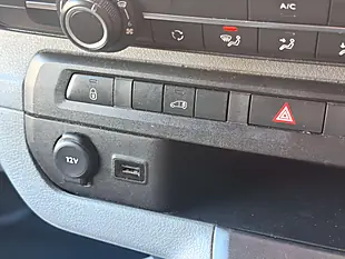 Used 2023 Vauxhall Vivaro Dynamic White - Interior and Exterior details 14