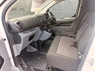 Used 2023 Vauxhall Vivaro Dynamic White - Interior and Exterior details 18