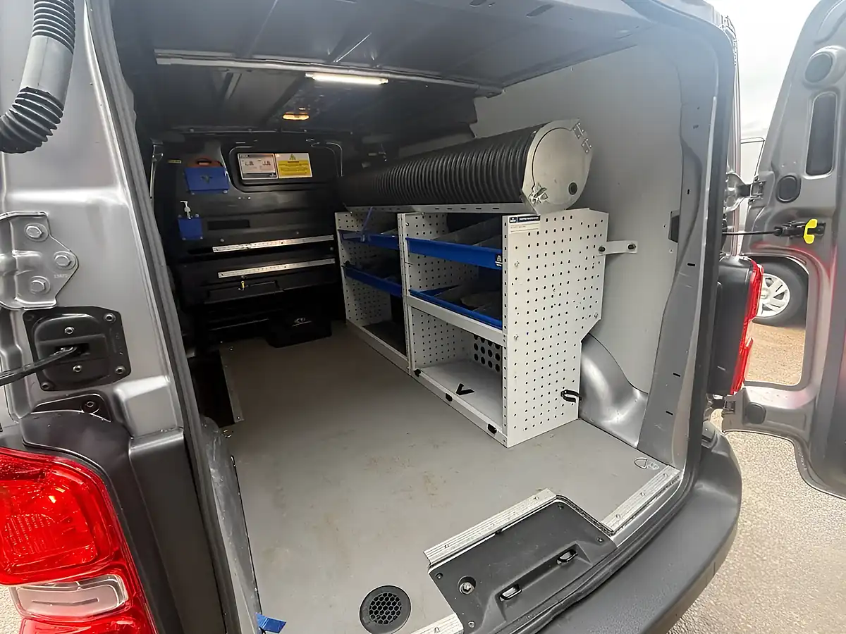 Used 2023 Vauxhall Vivaro Electric Dynamic Grey - Interior and Exterior details 15