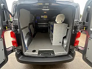 Used 2023 Vauxhall Vivaro Electric Dynamic Grey - Interior and Exterior details 16