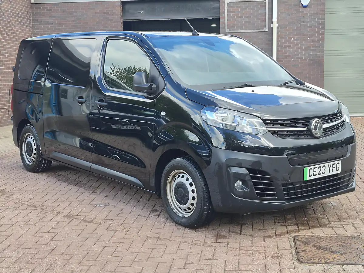 Used 2023 Vauxhall Vivaro Electric Prime Pearl Black - Interior and Exterior details 2