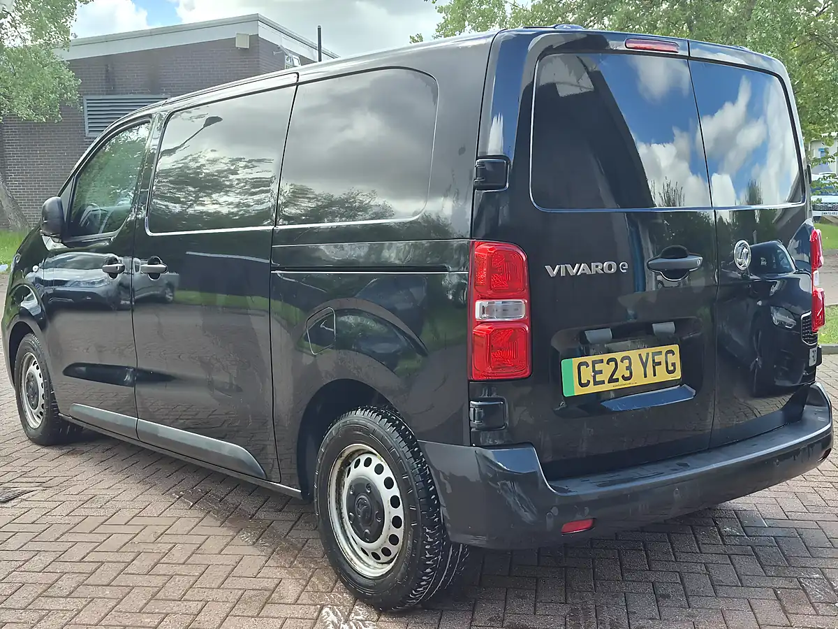 Used 2023 Vauxhall Vivaro Electric Prime Pearl Black - Interior and Exterior details 6