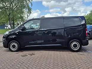 Used 2023 Vauxhall Vivaro Electric Prime Pearl Black - Interior and Exterior details 7