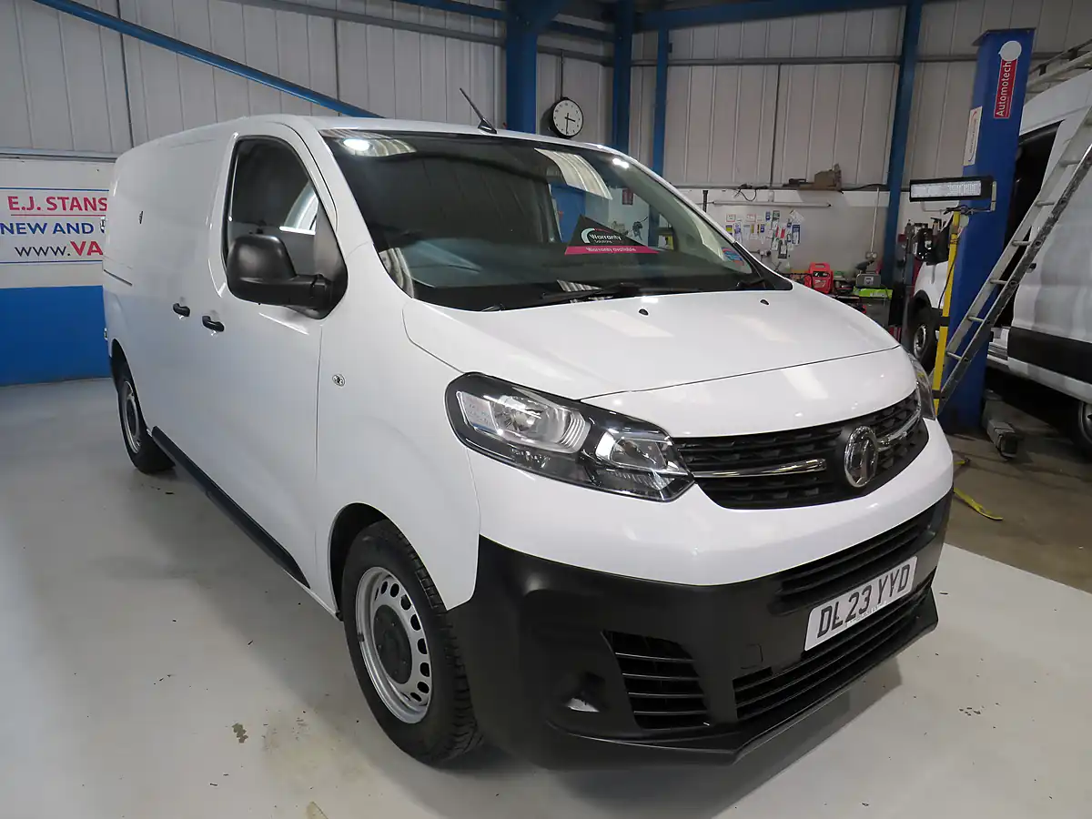 Used 2023 Vauxhall Vivaro F2900 Prime L1H1 White - Front View