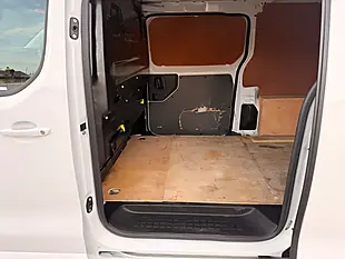 Used 2023 Vauxhall Vivaro F2900 Professional S/S White - Interior and Exterior details 11