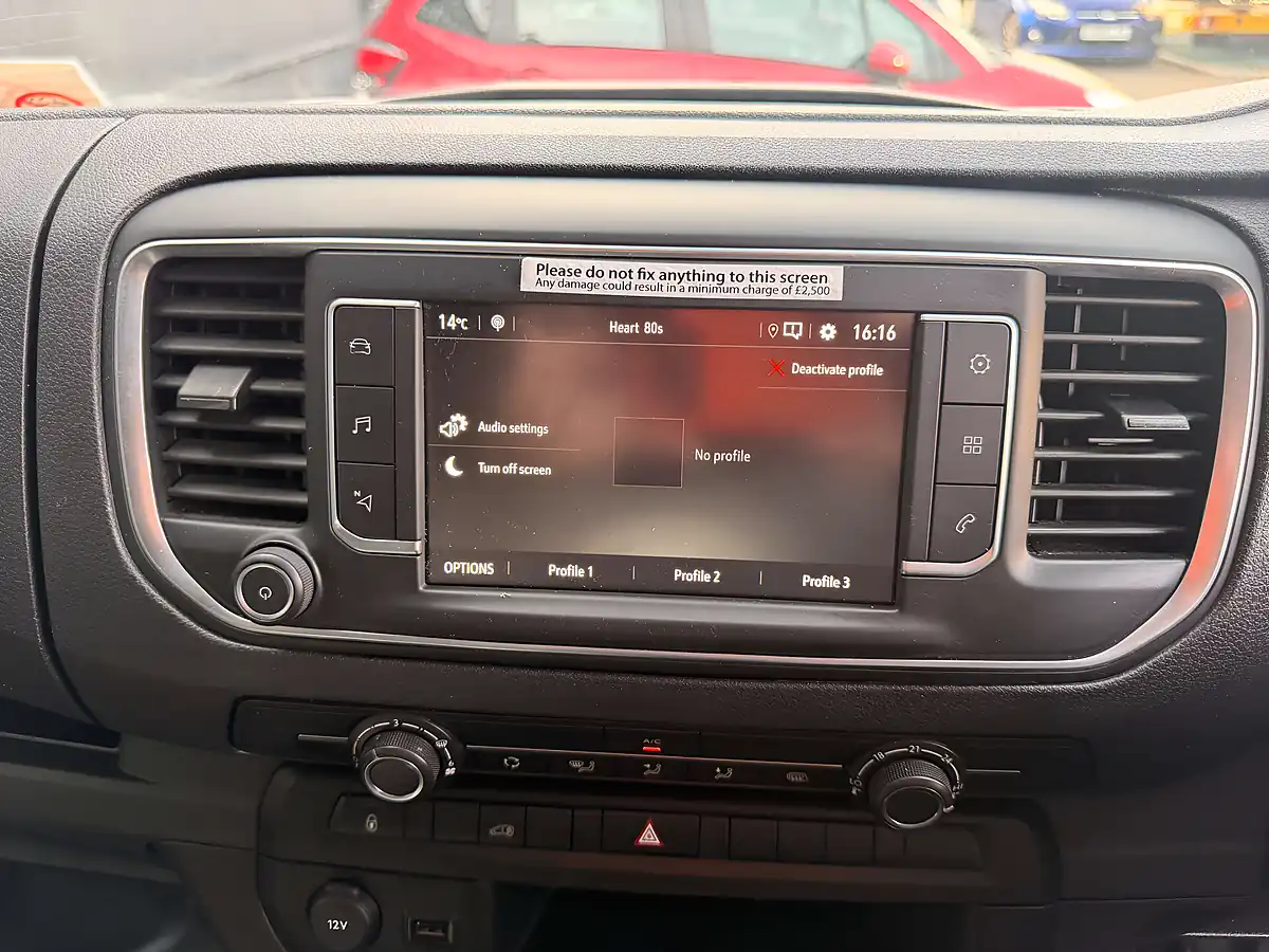 Used 2023 Vauxhall Vivaro F2900 Professional S/S White - Interior and Exterior details 15