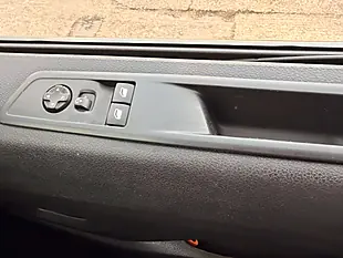 Used 2023 Vauxhall Vivaro F2900 Professional S/S White - Interior and Exterior details 19