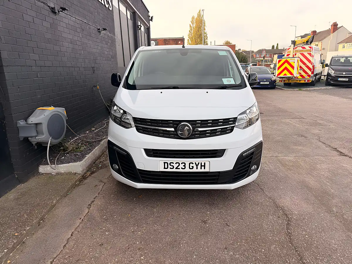 Used 2023 Vauxhall Vivaro F2900 Professional S/S White - Interior and Exterior details 3