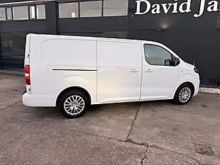 Used 2023 Vauxhall Vivaro F2900 Professional S/S White - Interior and Exterior details 4