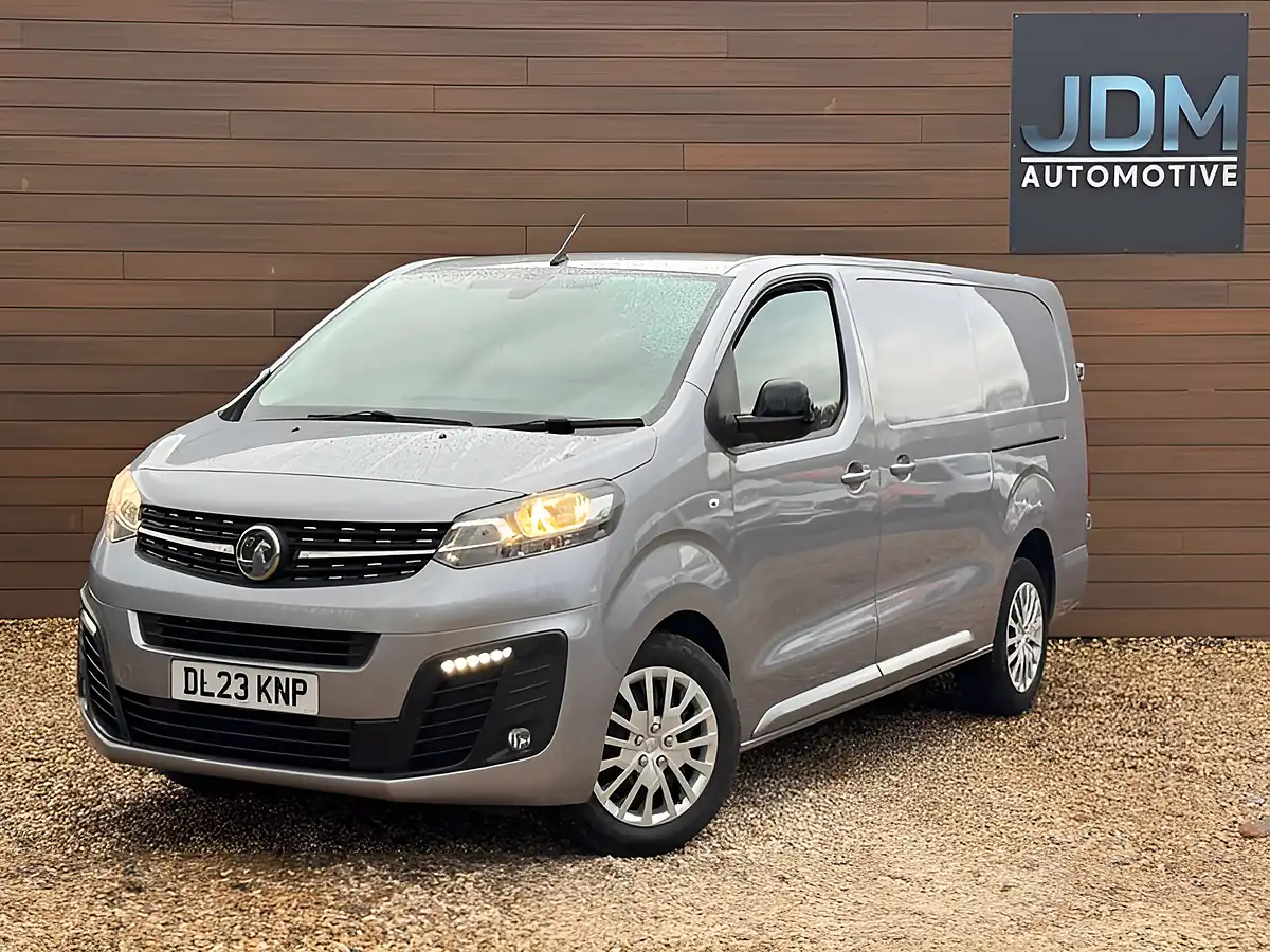 Used 2023 Vauxhall Vivaro F3100 Pro Grey - Interior and Exterior details 8