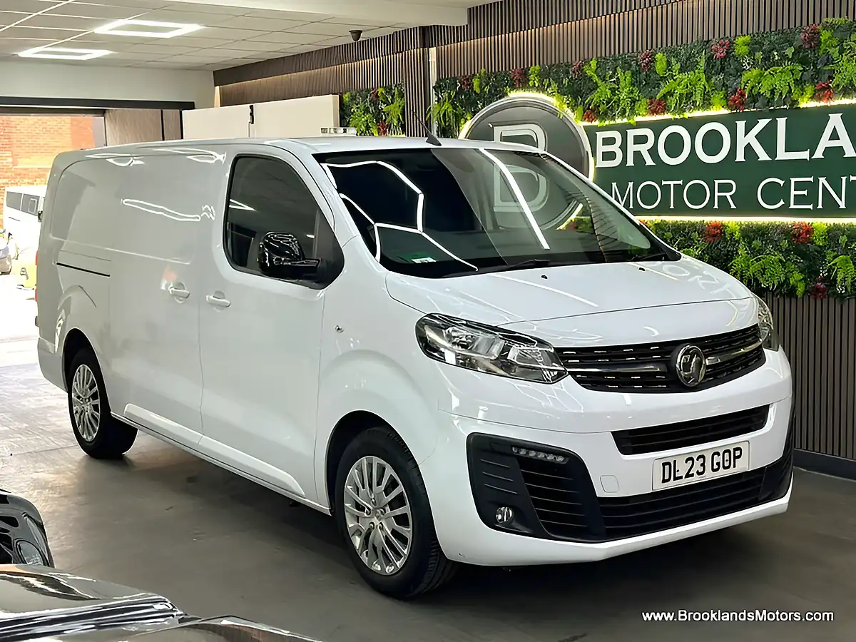 Used 2023 Vauxhall Vivaro L2H1 F2900 Pro S/S White - Front View