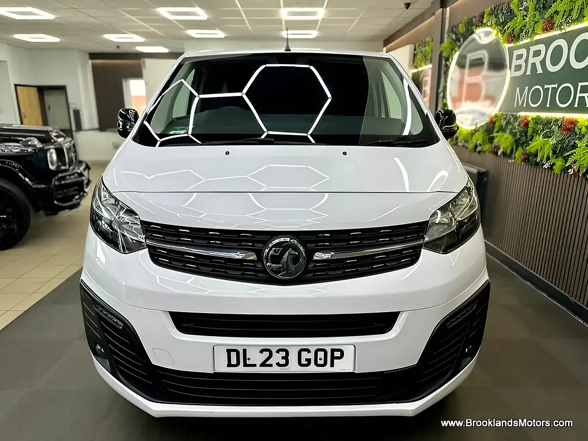 Used 2023 Vauxhall Vivaro L2H1 F2900 Pro S/S White - Interior and Exterior details 4
