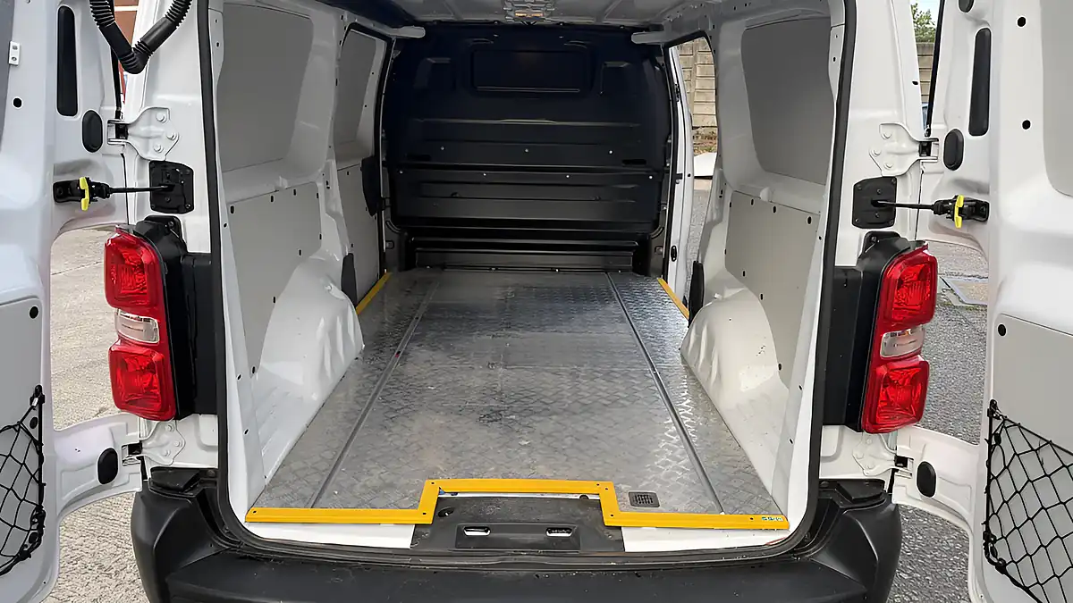 Used 2023 Vauxhall Vivaro L2H1 F3100 Prime White - Interior and Exterior details 18
