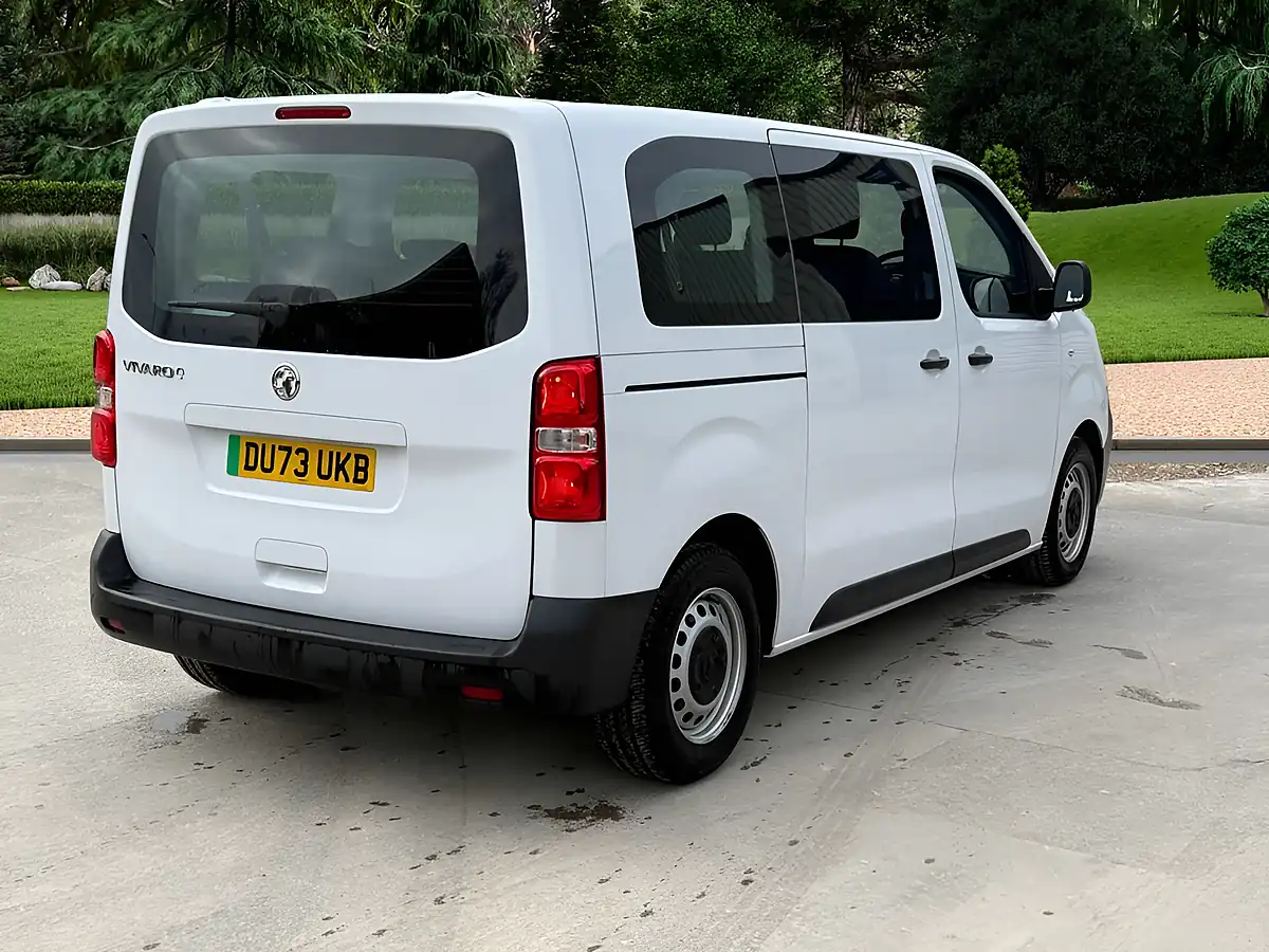 Used 2023 Vauxhall Vivaro Life Electric Combi White - Interior and Exterior details 11