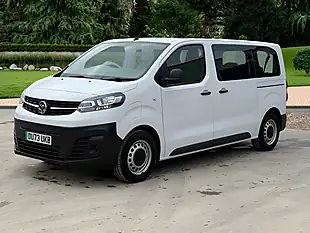 Used 2023 Vauxhall Vivaro Life Electric Combi White - Interior and Exterior details 17