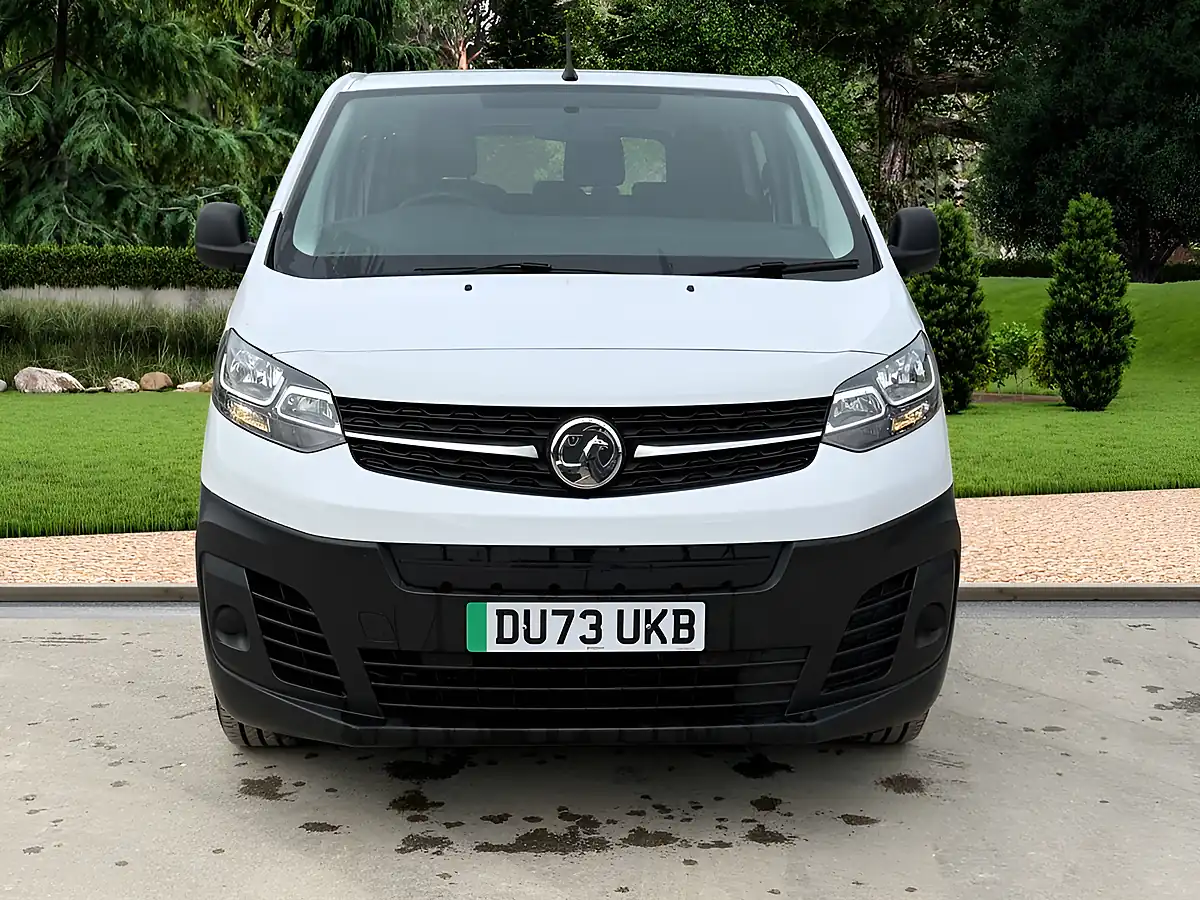 Used 2023 Vauxhall Vivaro Life Electric Combi White - Interior and Exterior details 18